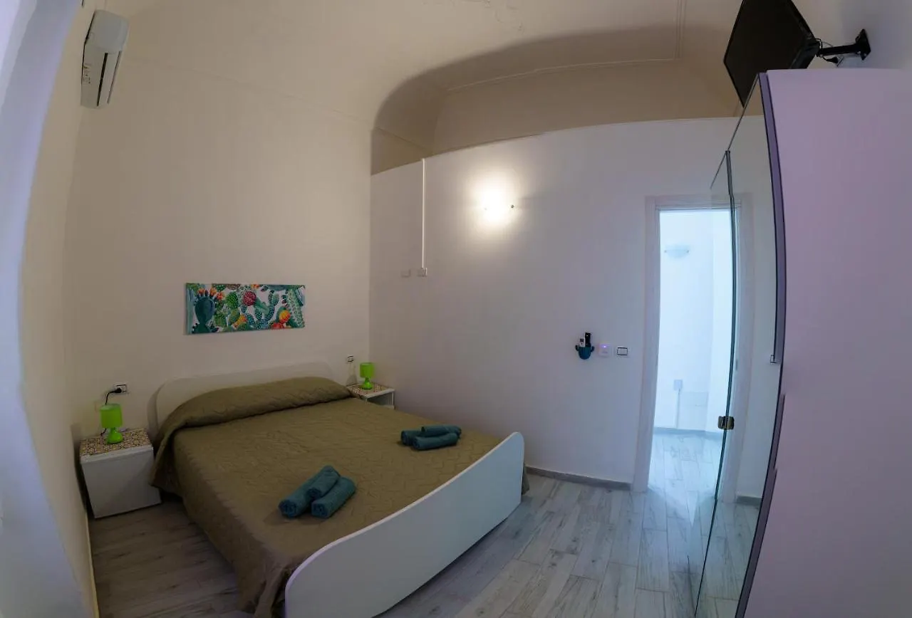 Casta Diva Holiday Rooms Catania Guest house
