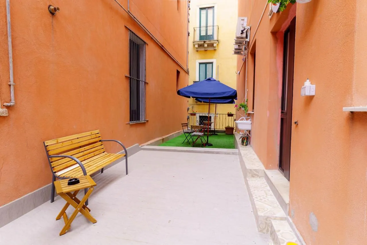 Casta Diva Holiday Rooms Catania Italy